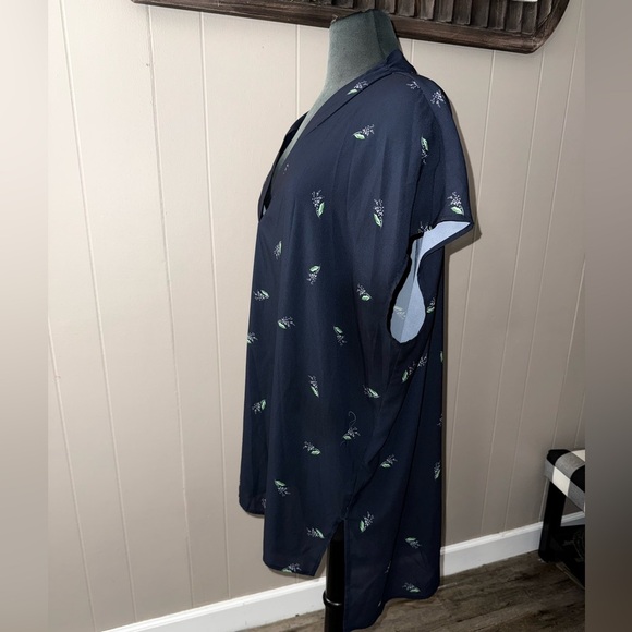 Eloquii Navy and Green Tunic Top - Picture 9 of 10